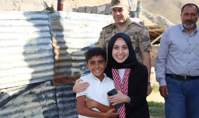 İlçenin kadın kaymakamı halkın gönlünü kazandı
