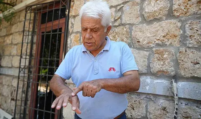 Su altında temizlik yaparken eline aslan balığı dikenleri batan profesörden sıcak sulu ilk müdahale uyarısı