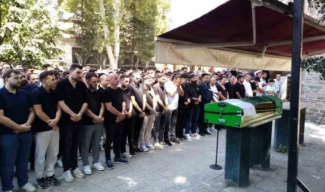Kuyumcular Dernek Başkanı gözyaşlarıyla toprağa verildi