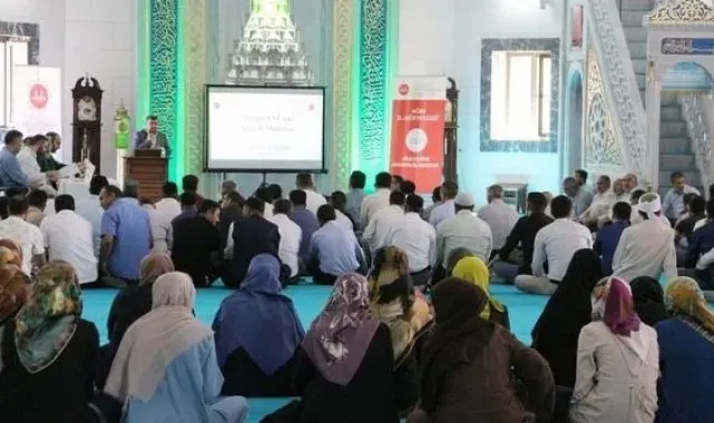 Ağrı Müftülüğü tarafından "Baba Okulu Paneli" düzenledi