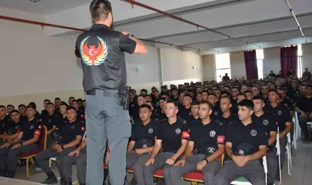 Polis adaylarına hassas bilgilendirmeler