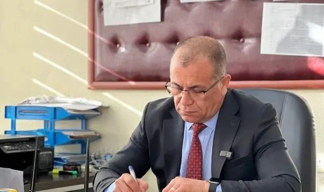 Saimbeyli Bağımsız Belediye Başkanı Mahmut Dal AK Parti'ye geçti