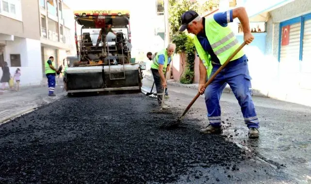 Bayraklı'da yollar yenileniyor