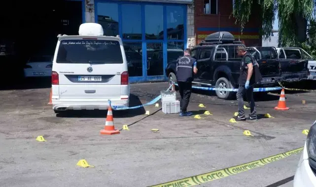 Erzurum'da iş yerine kurşun yağmuru