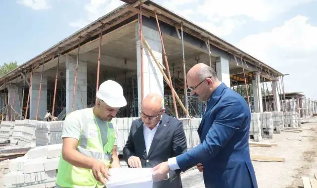 Ağrı Valisi Koç, Emniyet Müdürlüğü yeni hizmet binası inşaatını denetledi
