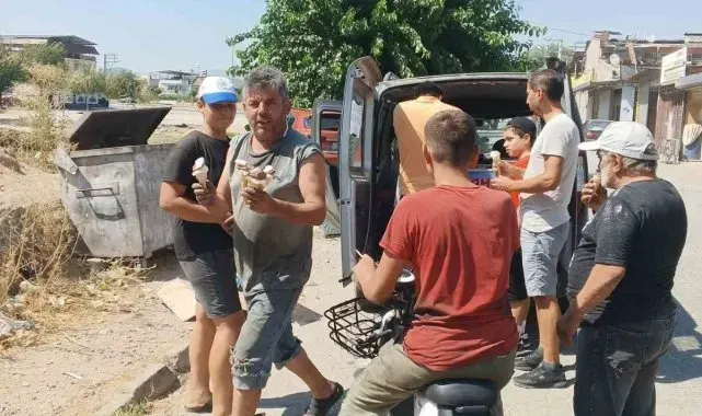Sanayi esnafını serinleten ikram