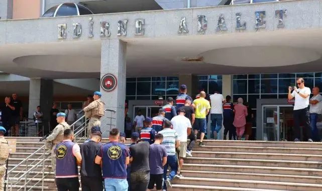 Edirne'de 90 düzensiz göçmen ve 18 organizatör yakalandı