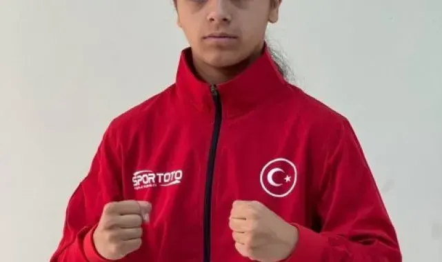 Şırnaklı Asmin, Üst Minikler Avrupa Boks Şampiyonası'nda son 16'da