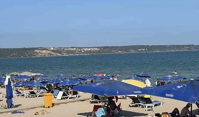 Kırklareli'de sıcaktan bunalanlar plaja akın etti