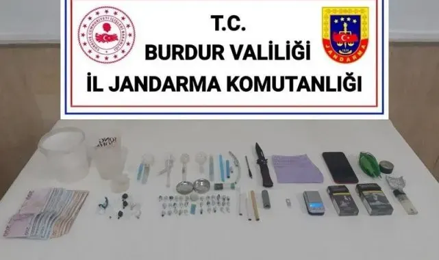 Burdur'da kaçakçılık operasyonlarında çok sayıda malzeme ele geçirildi