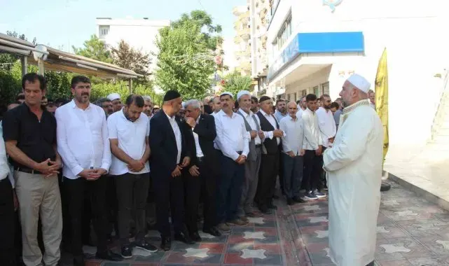 Cizre'de İsmail Haniye için gıyabi cenaze namazı kılındı