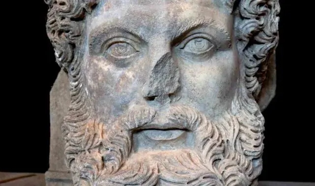 Aphrodisias'ta benzersiz bir keşif: "Kolosal Zeus Başı"