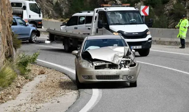 Gümüşhane'de trafik kazası: 4 yaralı