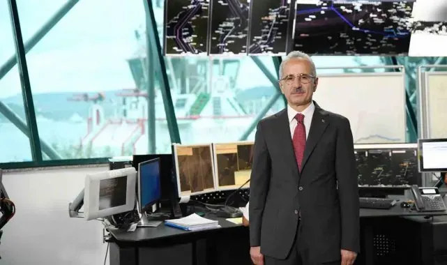 Bakan Uraloğlu: "İstanbul Boğazı'nda 416 milyon ton yük taşındı"