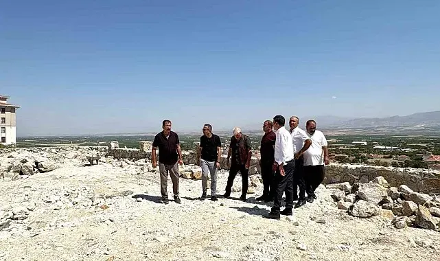 Başkan Ulutaş, Akçadağ'da mahallelerin ihtiyaçlarını yerinde inceledi