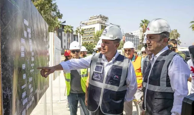 Seçer: "Raylı sistemlerde 50 yıllık bir vizyon ortaya koyduk"