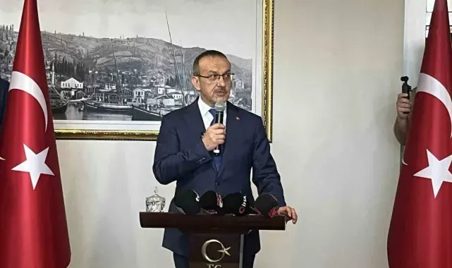 Malatya'ya atanan Vali Seddar Yavuz ve eşinden duygusal veda
