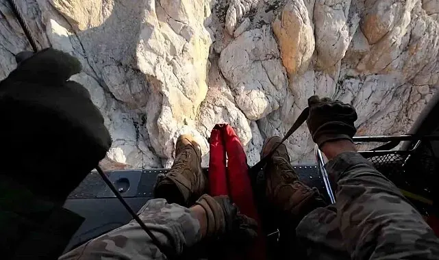 MSB, Aladağlar'daki İngiliz dağcının kurtarılma görüntülerini paylaştı