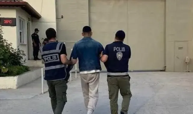 İki ayrı suçtan aranan suç makinesi kıskıvrak yakalandı