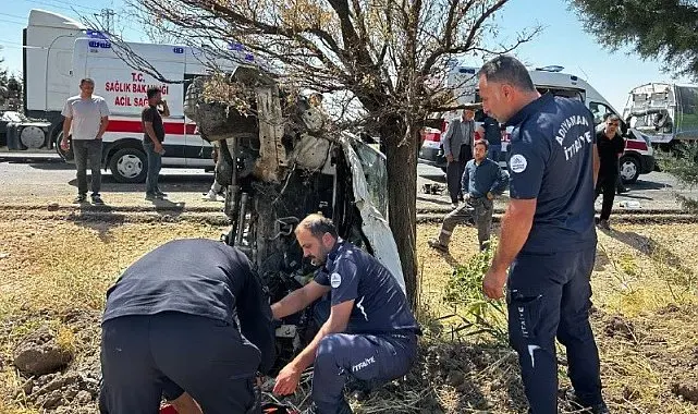 Düğün törenine giden aile kaza yaptı: 6 yaralı