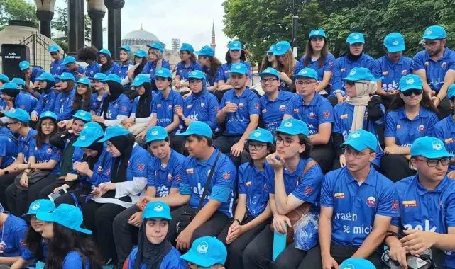 Fatih'te "Gönüllü Turizm Elçileri" göreve başladı