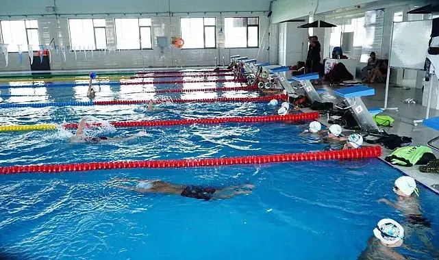 Erciyes Yüksek İrtifa Kamp Merkezi, profesyonel yüzme kulüplerinin yeni sezon hazırlık adresi oldu