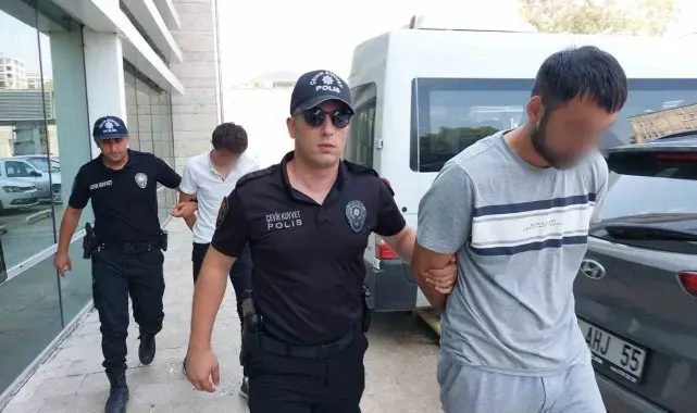 Tırda ele geçen uyuşturucuyla ilgili 3 kişi adliyeye sevk edildi