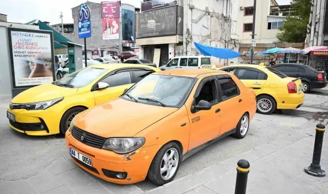 Çarşı Merkezine Yeni Taksi durağı