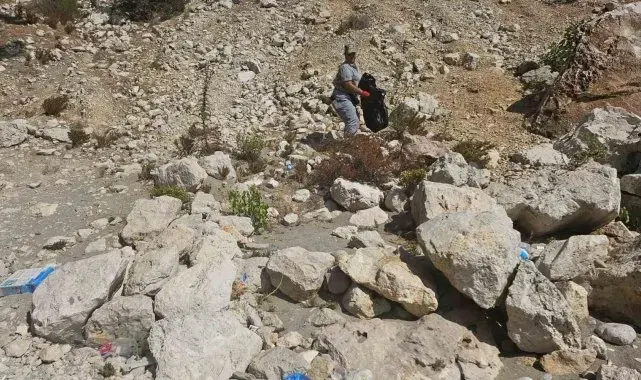 Kemer'in koyları temizlendi