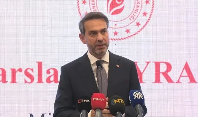 Bakan Bayraktar: "Yenilenebilir enerjide yaklaşık 10 milyar dolarlık yatırım hedefimiz var"