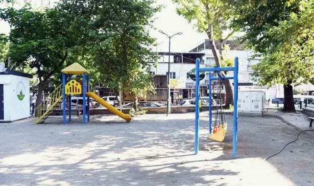 Başkan Aydın mahalle mahalle gezdi, hizmet sözü verdi