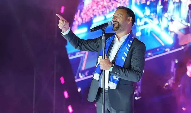 Alişan'dan Erzurum'da türkü dolu festival akşamı
