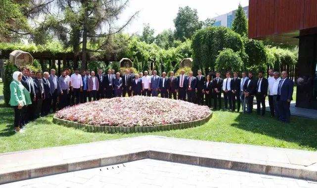 Başkan Büyükkılıç; amatör kulüp başkanlarını ağırladı