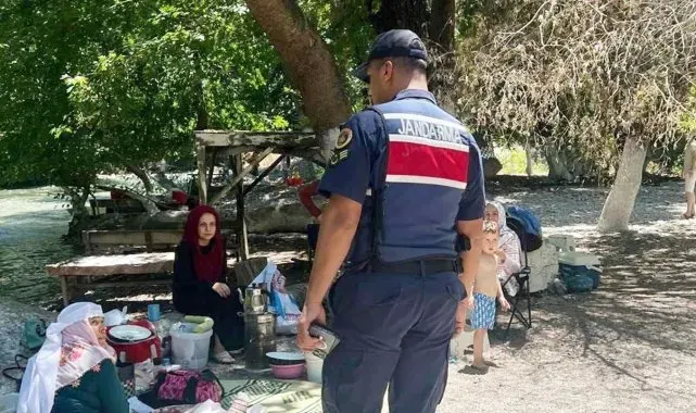 Bozdoğan'da jandarma ekipleri vatandaşları uyardı