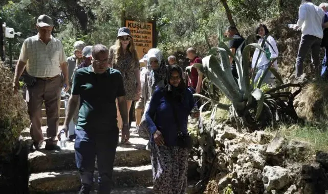 Antalya Sosyal Güvenlik İl Müdürlüğü emekliler ile doğa yürüyüşünde buluştu