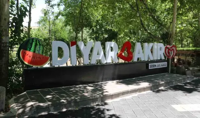 Diyarbakır'da termometreler 45 dereceyi gösterdi: Tarihi mekanlar boş kaldı