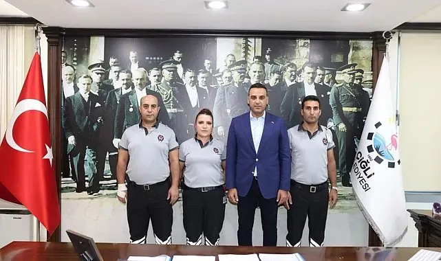 Çiğli'de silahlı saldırganı yakalayan güvenlik ekibine ödül