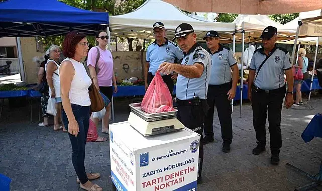 Kuşadası zabıtasından pazar denetimi