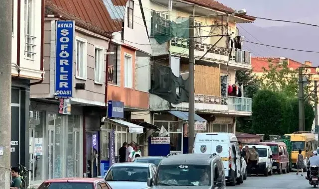 Kahvehanede küfür kavgasında kan aktı: 1'i ağır 2 yaralı