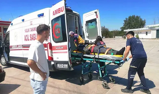 Akaryakıt istasyonu önündeki kaza kamerada