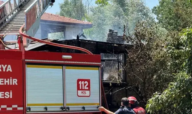 Bahçeye atılan sigara izmariti yangına sebep oldu