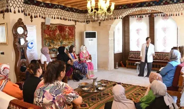 Üniversitede "Masal anlatıcılığı atölyesi" düzenlendi