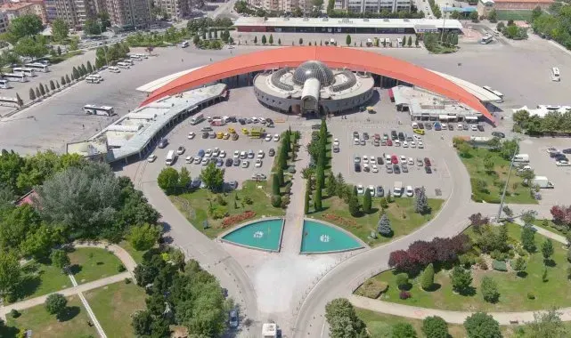 Konya Otogarı'nda bayram yoğunluğu yaşandı
