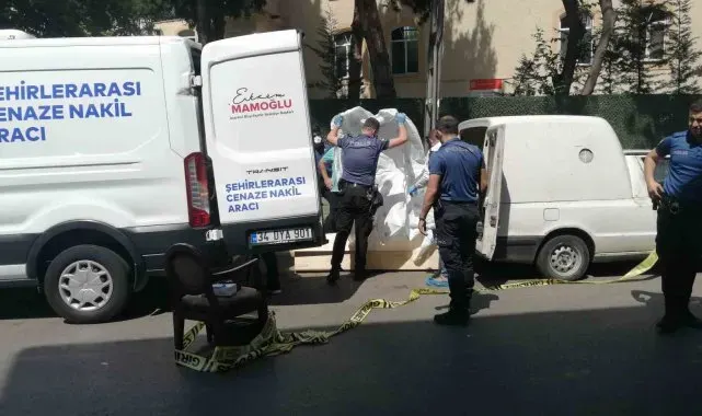 10 yıldır yaşadığı aracın içerisinde hayatını kaybetti