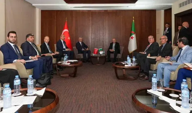 Bakan Bolat, Cezayirli mevkidaşı Zitouni ile görüştü