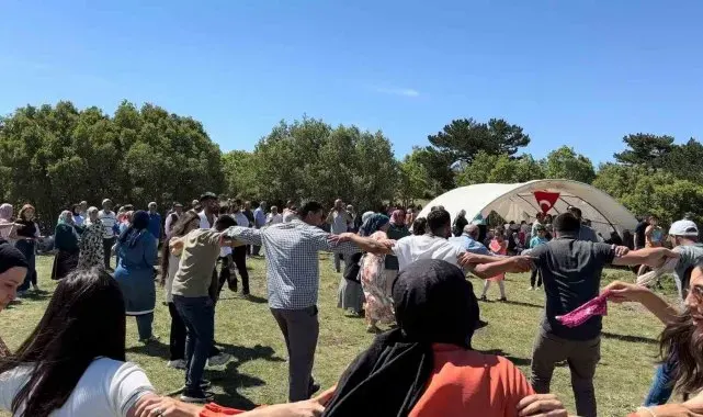 Karakocalı yaz şenliğinde köylüler doyasıya eğlendi