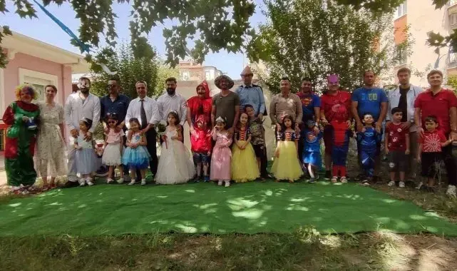 Aydın'da anaokulu öğrencileri Babalar Günü'nü coşkuyla kutladı