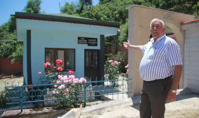 Türbe gibi aile kabristanlığı