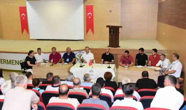 Başkan Zencirci yeni dönemin ilk muhtarlar toplantısını düzenledi