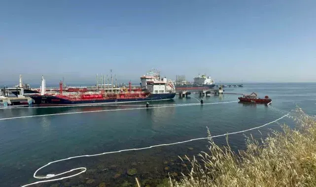 Tekirdağ'da akıl almaz kaza: Denize 12 bin litre mazot sızdı